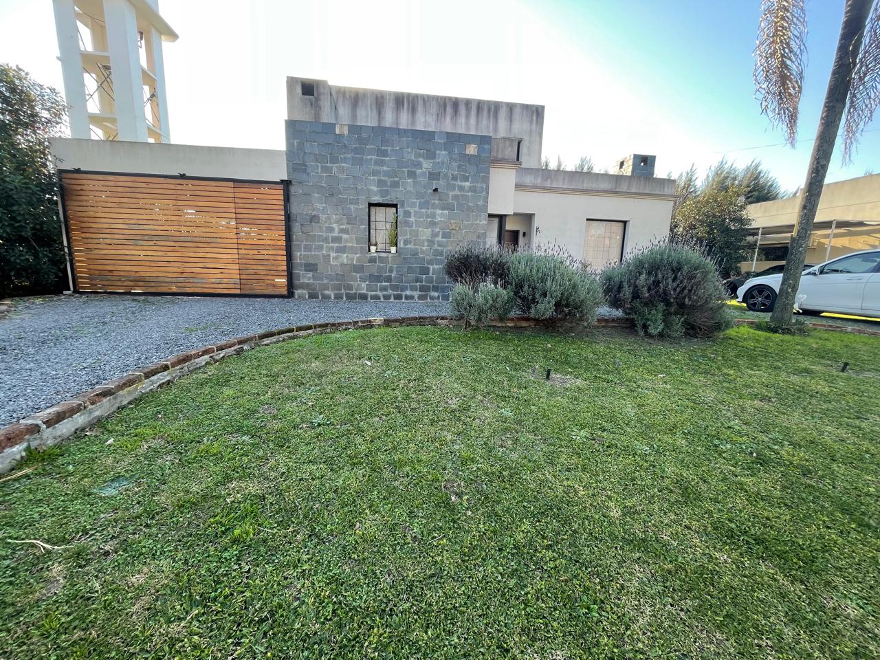 Solares del Carmen