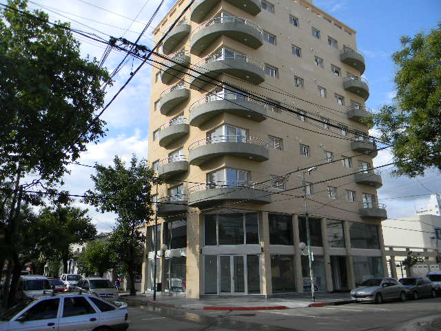 H. Yrigoyen 889 - 5º "C"